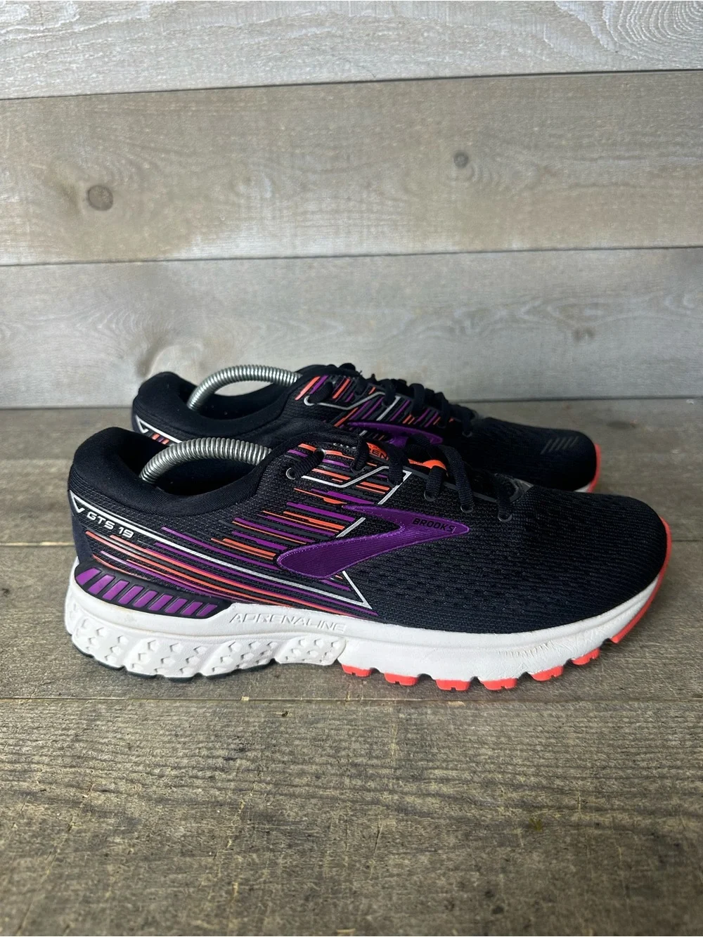 Brooks Adrenaline GTS 19 Women's Size 11.5 B Sneakers Running 1202841B080 Shoes
